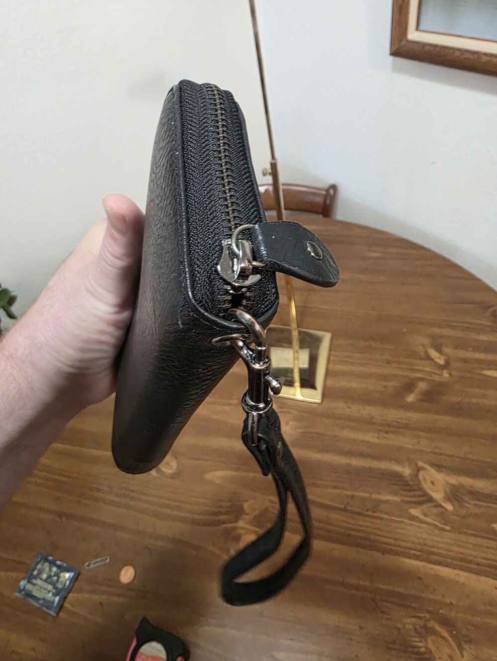Tory Burch Continental Black Leather Zip Wristlet with Logo - Picture 5 of 12